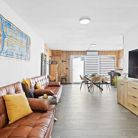 Apartment Sweet *